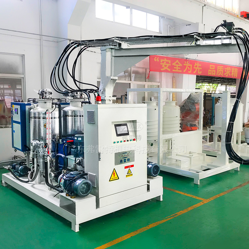 動(dòng)車(chē)減震墊高壓發(fā)泡機(jī)